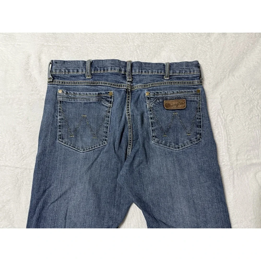 Wrangler‎ Retro Jeans Mens 35x29 Blue Slim Boot Bootcut Mid Rise Medium Wash